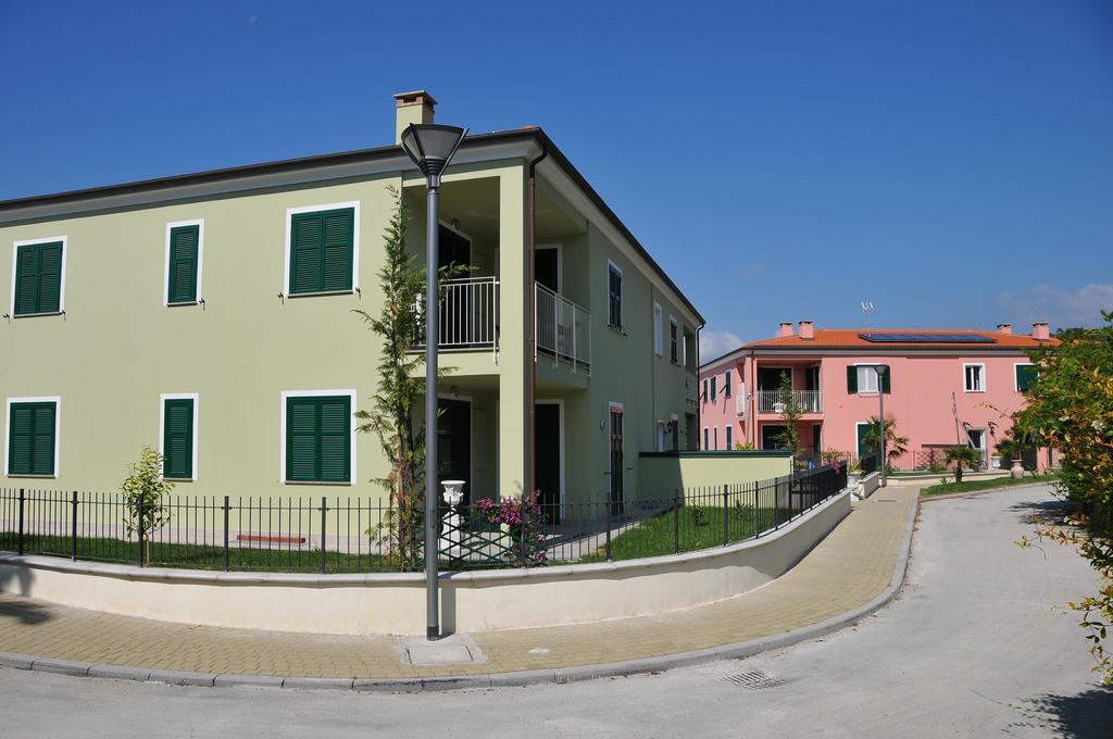 Villaggio La Piana Черво Экстерьер фото