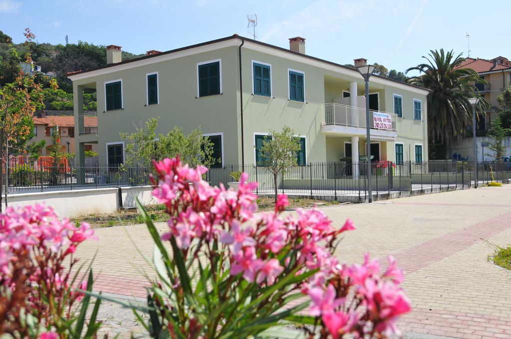 Villaggio La Piana Черво Экстерьер фото